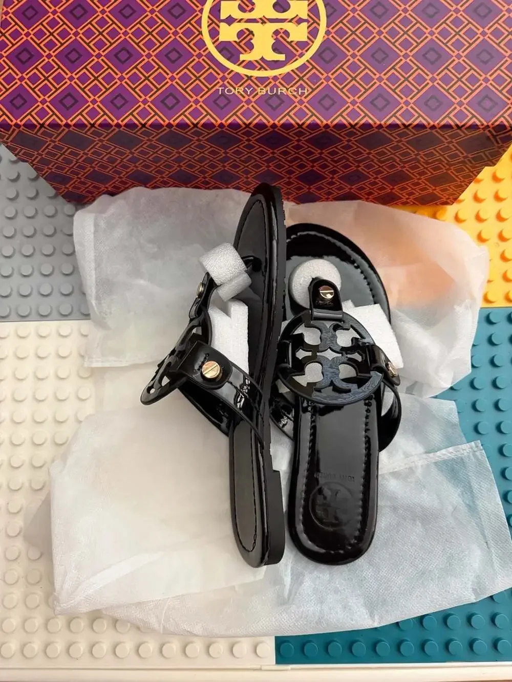 Tory Burch Miller Patent Leather Thong Sandals in Black